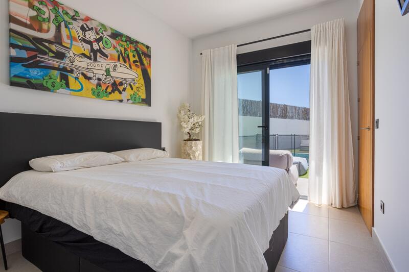 3 Schlafzimmer Villa zu verkaufen 3 Schlafzimmer Villa zu verkaufen