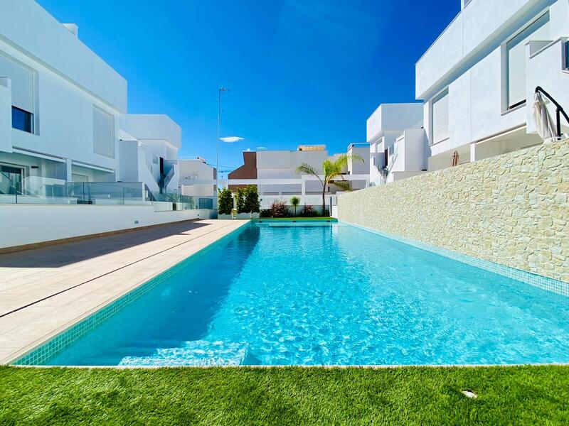3 Cuarto Apartamento en venta en Pilar de la Horadada, Alicante