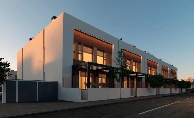Gezinswoning Te koop in Dolores, Alicante