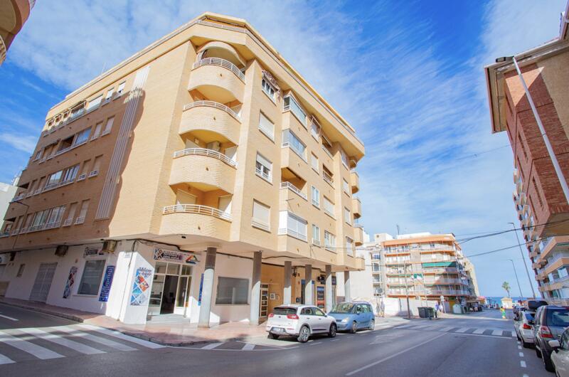 Lejlighed til salg i La Mata, Alicante