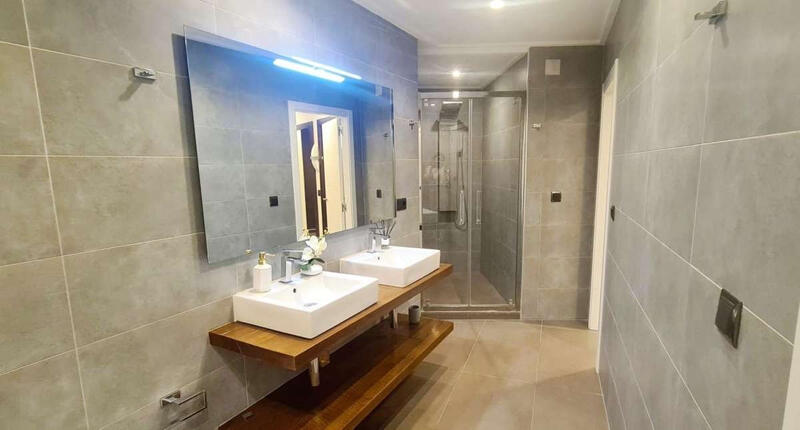 5 bedroom Villa for sale in Calpe, Alicante