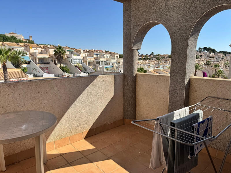 городская тюрьма продается в Villamartin, Alicante