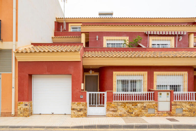 Townhouse for sale in Los Alcazares, Murcia