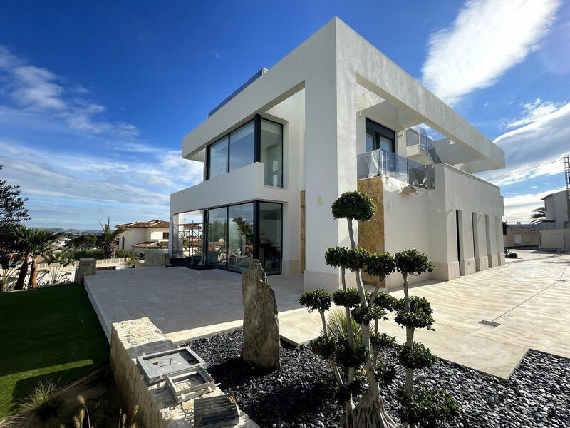 4 bedroom Villa for sale