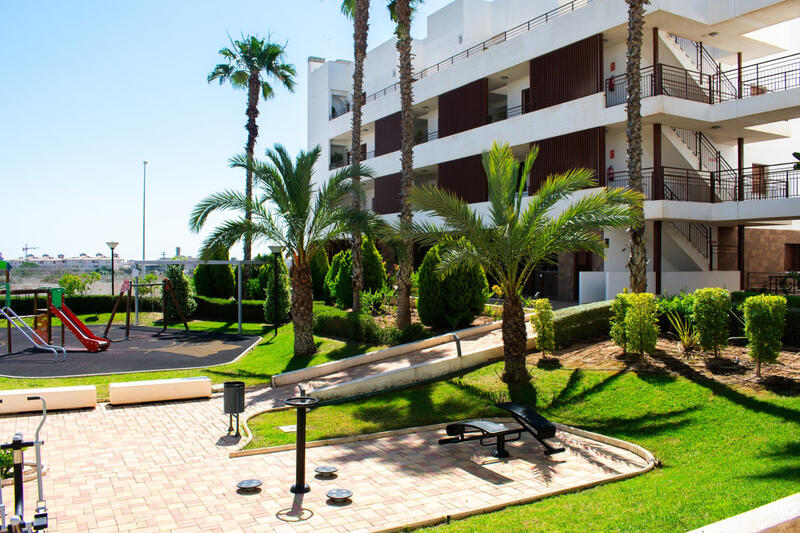 Leilighet til salgs i Cabo Roig, Alicante
