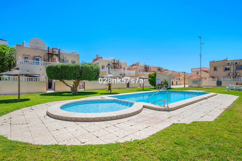 Townhouse for sale in La Zenia, Alicante