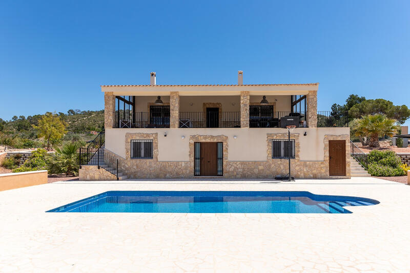 Villa for sale in La Romana, Alicante Villa for sale in La Romana, Alicante