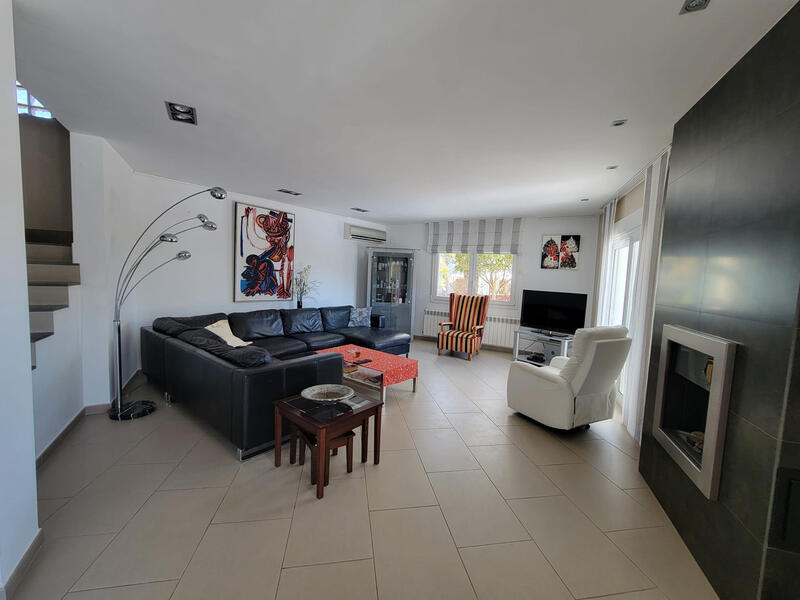 3 bedroom Villa for sale 3 bedroom Villa for sale