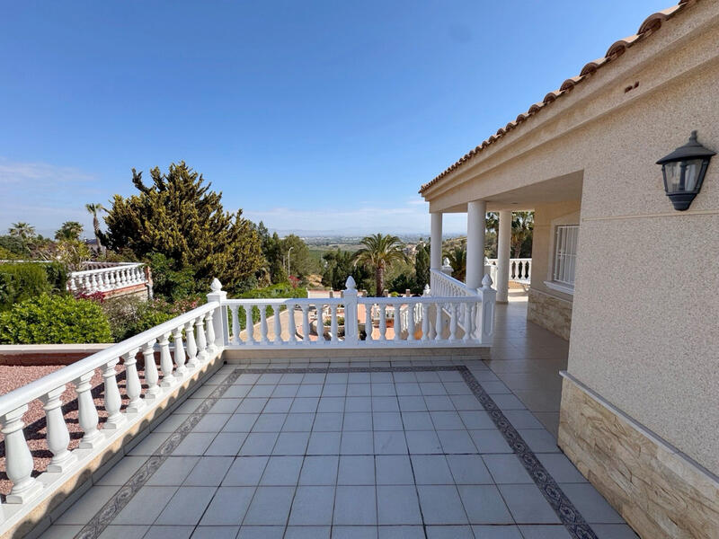3 slaapkamer Villa Te koop 3 slaapkamer Villa Te koop