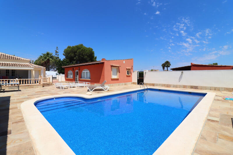 6 bedroom Villa for sale 6 bedroom Villa for sale