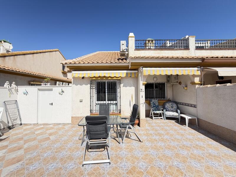 Townhouse for sale in La Zenia, Alicante