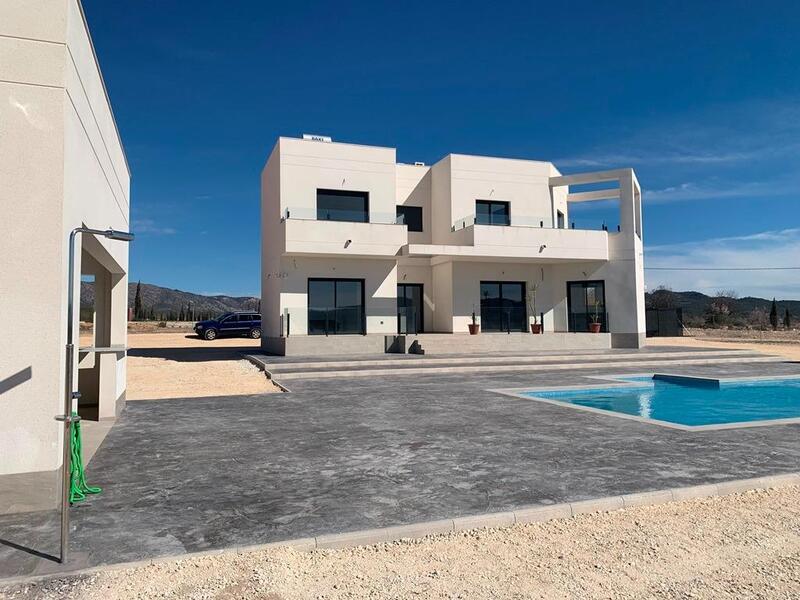 4 bedroom Villa for sale 4 bedroom Villa for sale