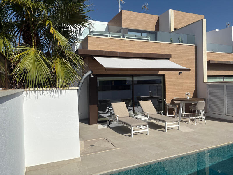 Villa à vendre dans Algorfa, Alicante