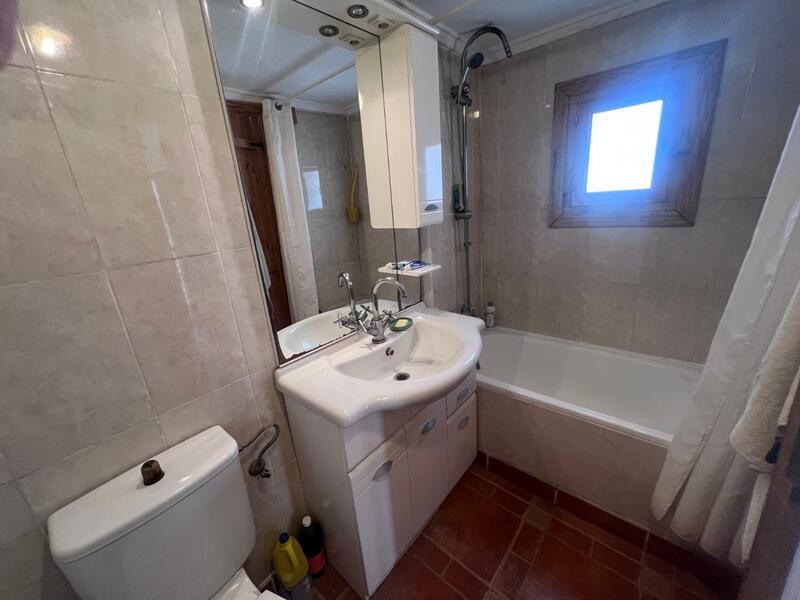 2 bedroom Country House for sale 2 bedroom Country House for sale
