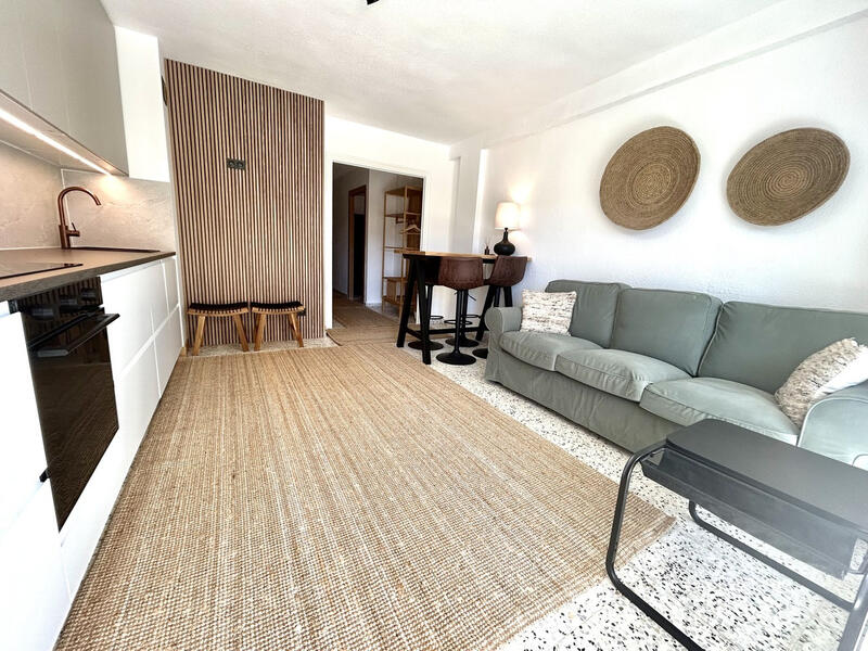 2 slaapkamer Appartement Te koop 2 slaapkamer Appartement Te koop