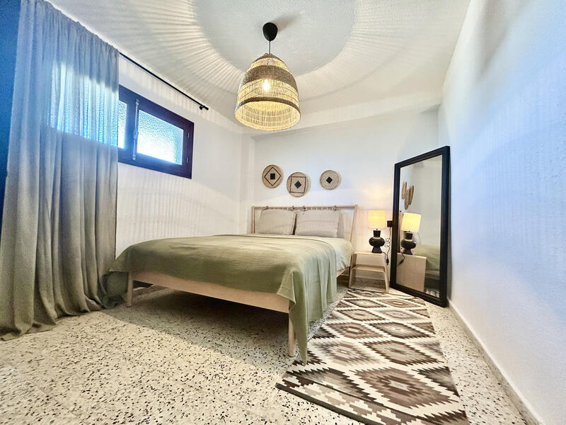2 slaapkamer Appartement Te koop 2 slaapkamer Appartement Te koop