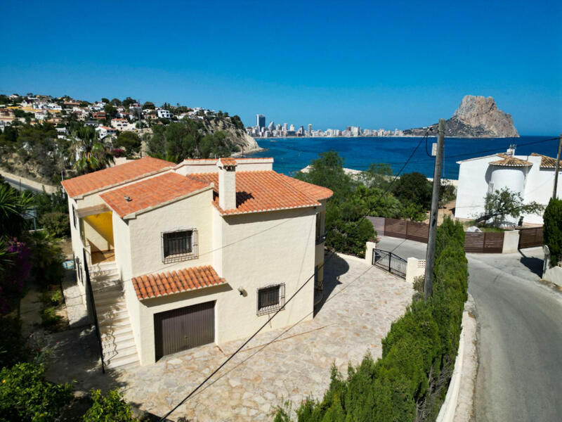 Villa for sale in Calpe, Alicante