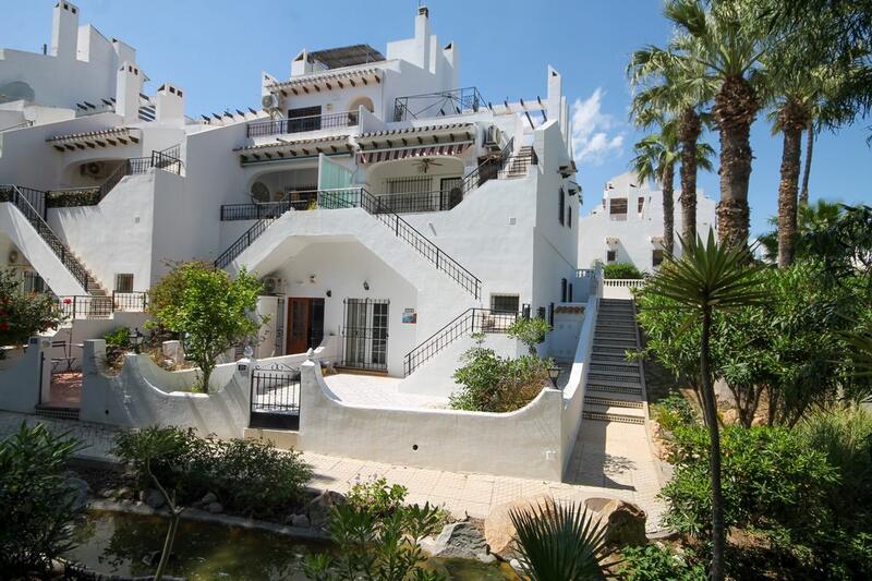 Byhus til salg i Villamartin, Alicante