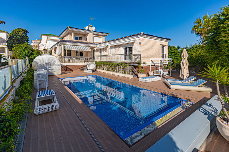 5 slaapkamer Villa Te koop
