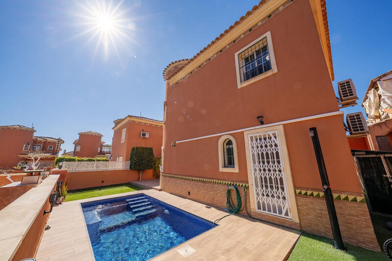 3 bedroom Villa for sale 3 bedroom Villa for sale