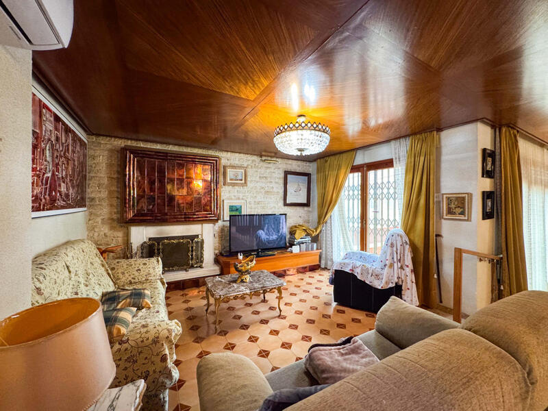 7 slaapkamer Villa Te koop 7 slaapkamer Villa Te koop