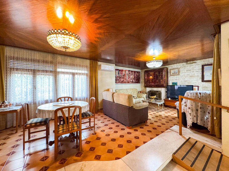 7 slaapkamer Villa Te koop 7 slaapkamer Villa Te koop