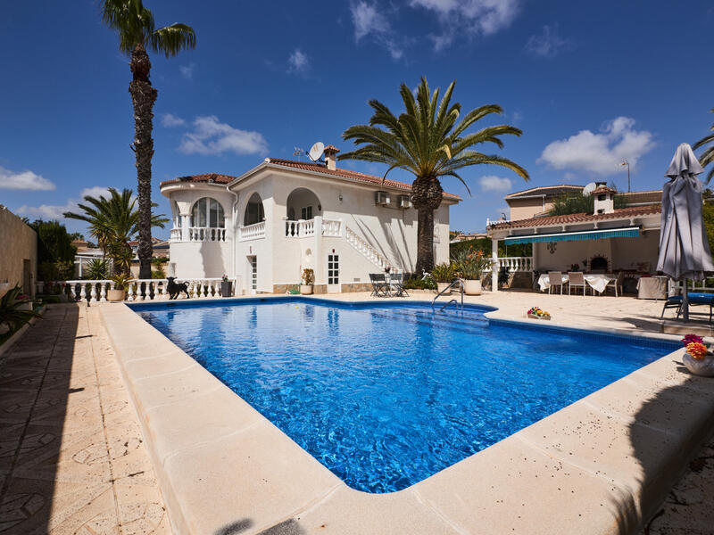 4 bedroom Villa for sale 4 bedroom Villa for sale