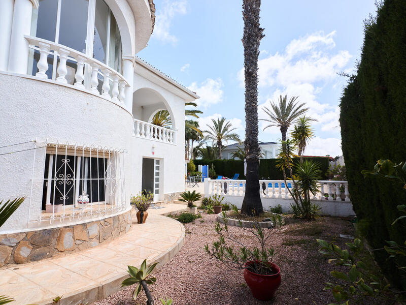 4 bedroom Villa for sale 4 bedroom Villa for sale