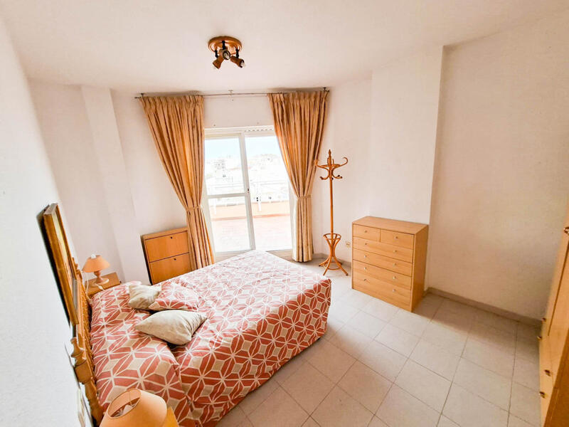 квартира продается в Torrevieja, Alicante