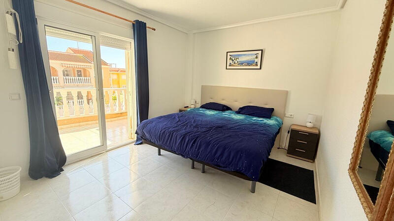 2 Schlafzimmer Stadthaus zu verkaufen 2 Schlafzimmer Stadthaus zu verkaufen
