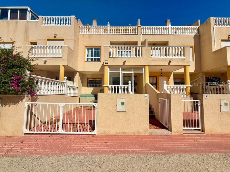 Townhouse for sale in Guardamar del Segura, Alicante