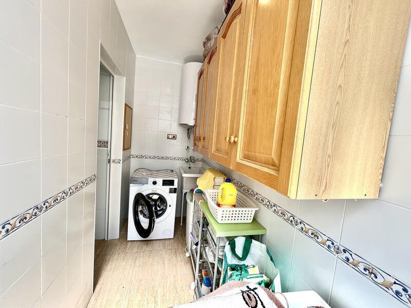 4 slaapkamer Appartement Te koop 4 slaapkamer Appartement Te koop