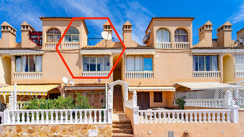 квартира продается в Punta Prima, Alicante