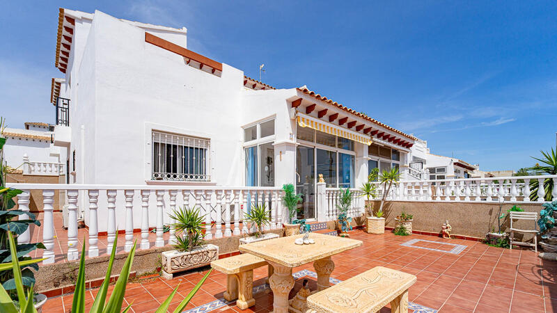 Villa til salgs i Orihuela, Alicante