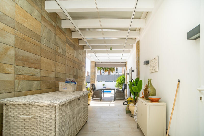3 slaapkamer Villa Te koop 3 slaapkamer Villa Te koop