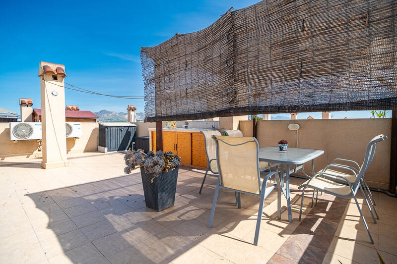 2 bedroom Apartment for sale