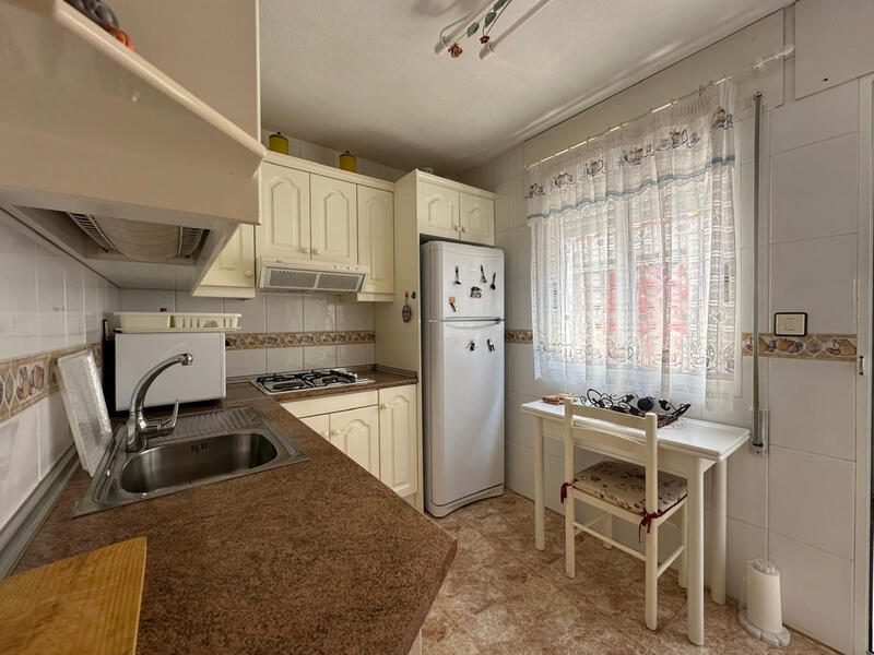 2 bedroom Townhouse for sale