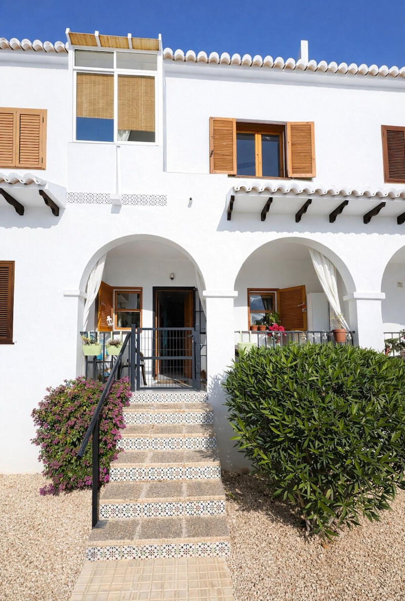 3 bedroom Townhouse for sale 3 bedroom Townhouse for sale