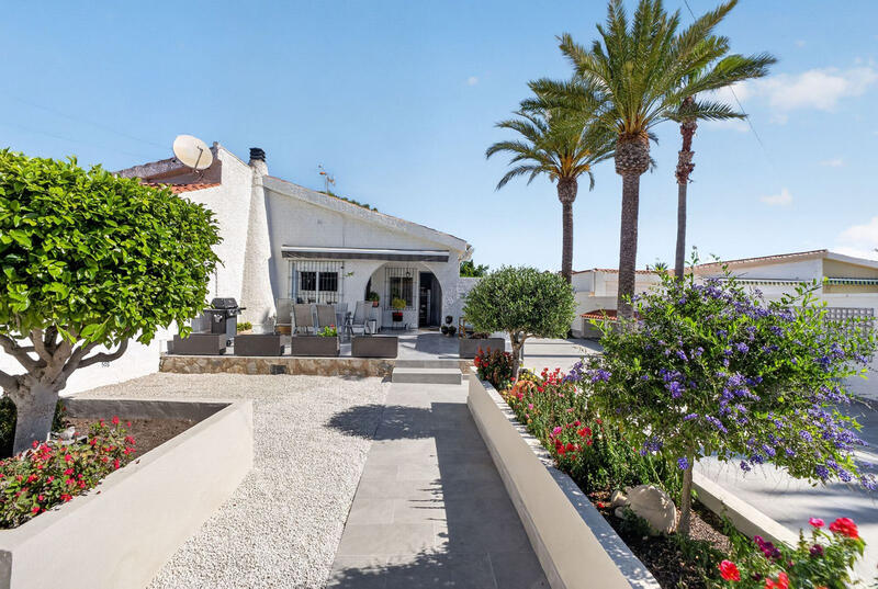 3 Cuarto Villa en venta