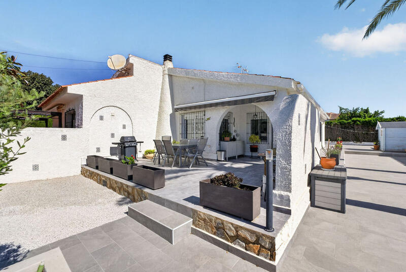 3 Cuarto Villa en venta