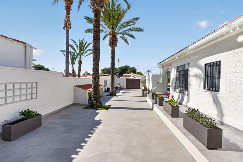 3 Cuarto Villa en venta