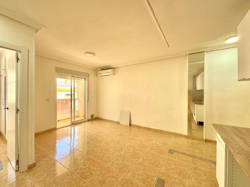 Apartment for sale in Torrevieja, Alicante