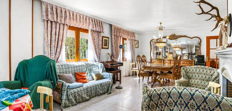 8 bedroom Villa for sale 8 bedroom Villa for sale