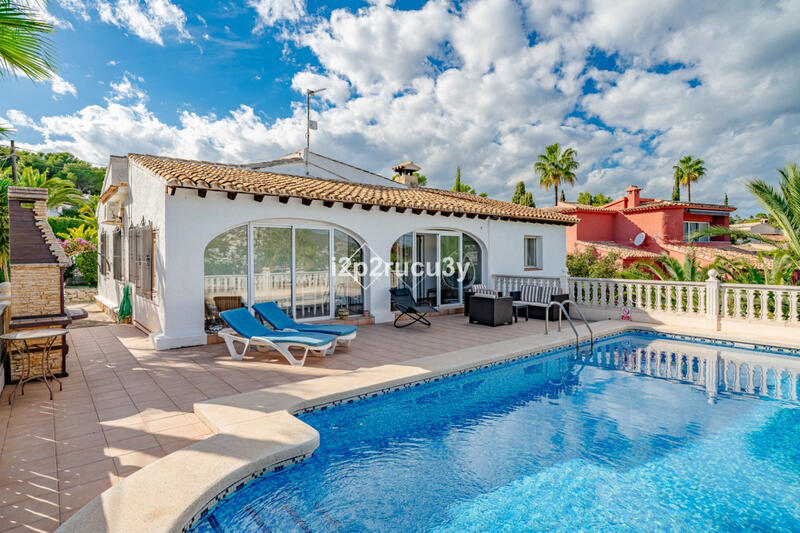 Villa til salgs i Teulada, Alicante