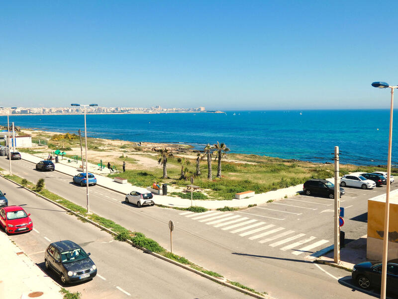 квартира продается в Torrevieja, Alicante
