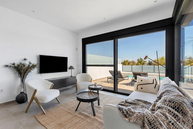3 Schlafzimmer Villa zu verkaufen 3 Schlafzimmer Villa zu verkaufen