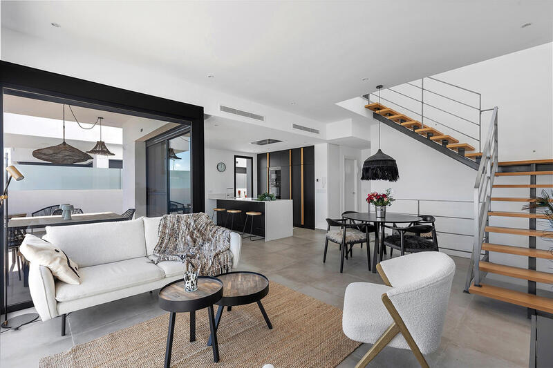 3 Schlafzimmer Villa zu verkaufen 3 Schlafzimmer Villa zu verkaufen