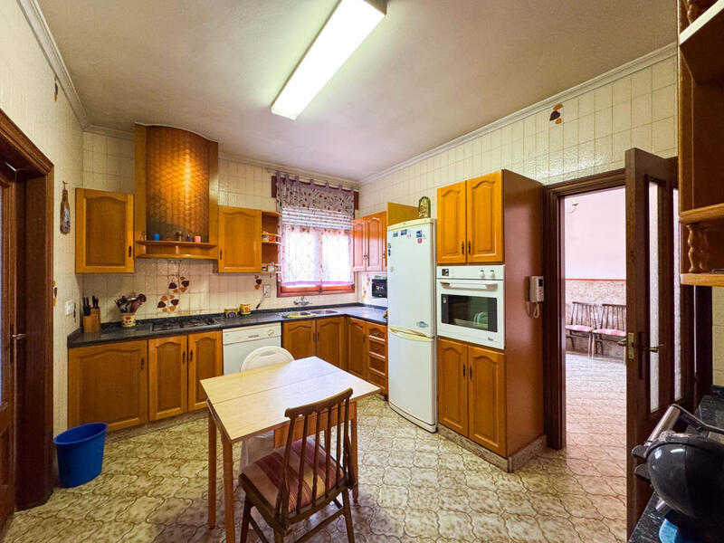 7 slaapkamer Villa Te koop 7 slaapkamer Villa Te koop
