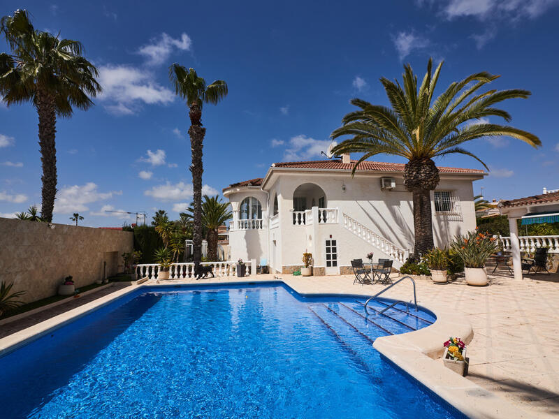 4 bedroom Villa for sale 4 bedroom Villa for sale