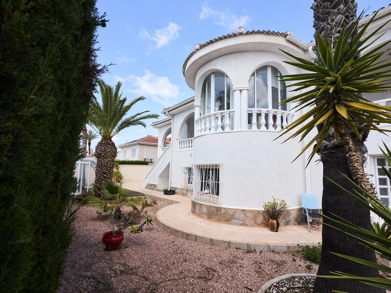 4 bedroom Villa for sale 4 bedroom Villa for sale
